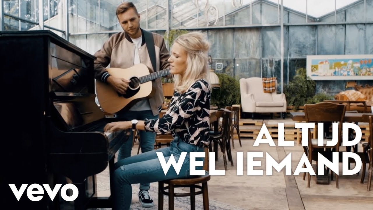 Suzan & Freek - Altijd Wel Iemand (Officiële Glass House Sessions)