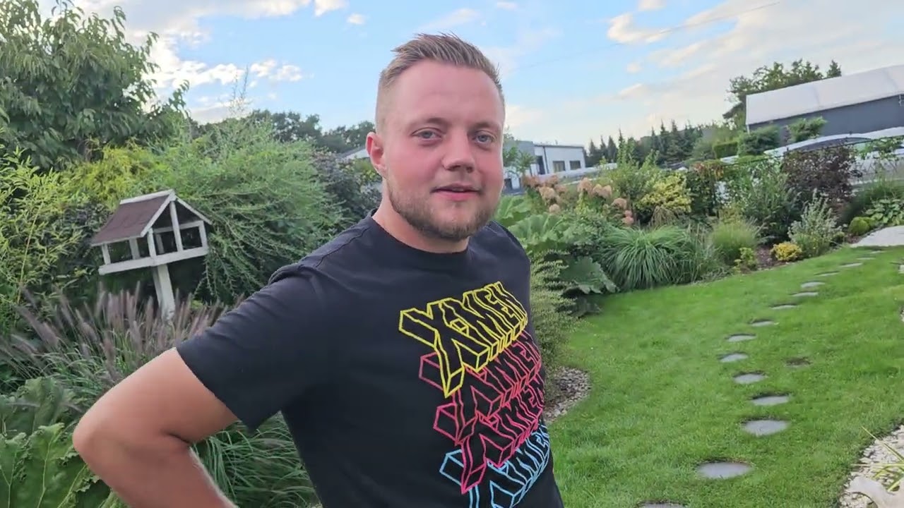 BestpalmTV. Goczałkowice Zdrój. Najwięcej gatunków juk w Polsce? Dawid opowiada historię ogrodu.