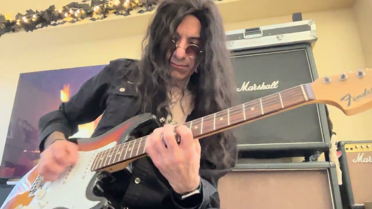 Thumb Technique: Rhythm + Soloing in One Hand - Mike Campese