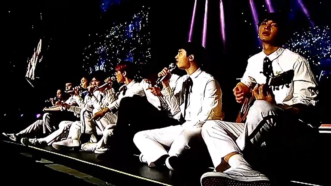 #EXOrDIUM in Mexico️ #EXO - Acoustic Medley