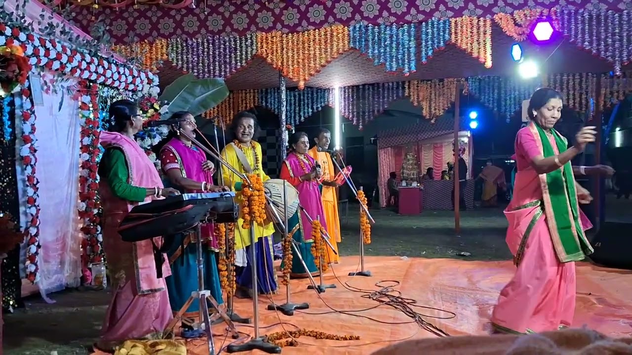 সে আমার ছোট বোন....