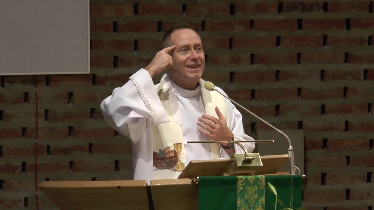 Ks.Dominik Chmielewski w parafii św. Halvarda w Oslo - EUCHARISTIA część 3