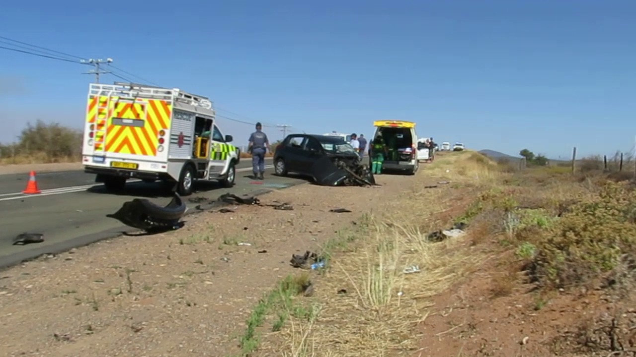 Kop aan kop botsing buite Oudtshoorn