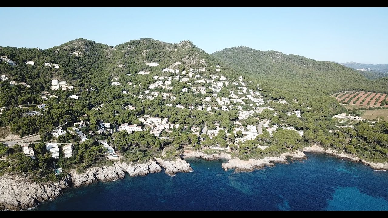 Mit der Drohne entlang Costa de Canyamel (entlang der Küste von Mallorca - 05)