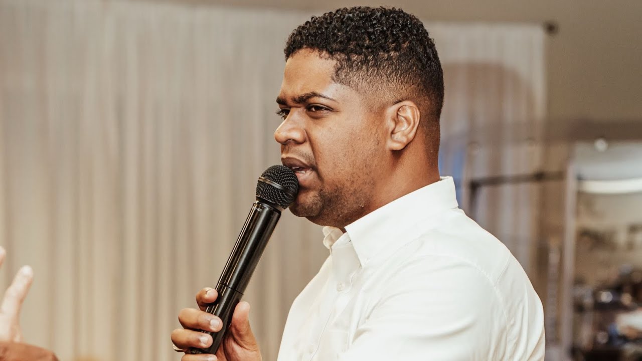 TESTIGOS DE SU GLORIA  “PASTOR FRANK LUIS DE LOS SANTOS”