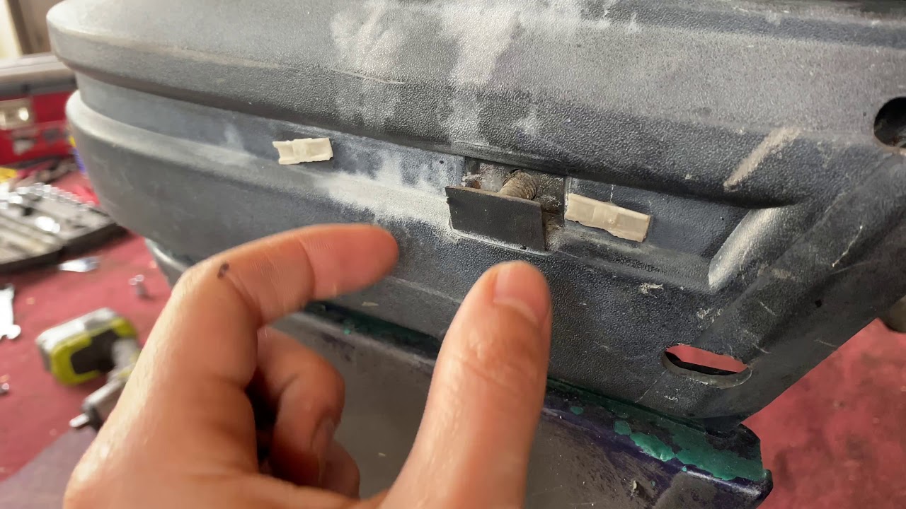 Peugeot 205 Gti : Depose Pare Choc Avant