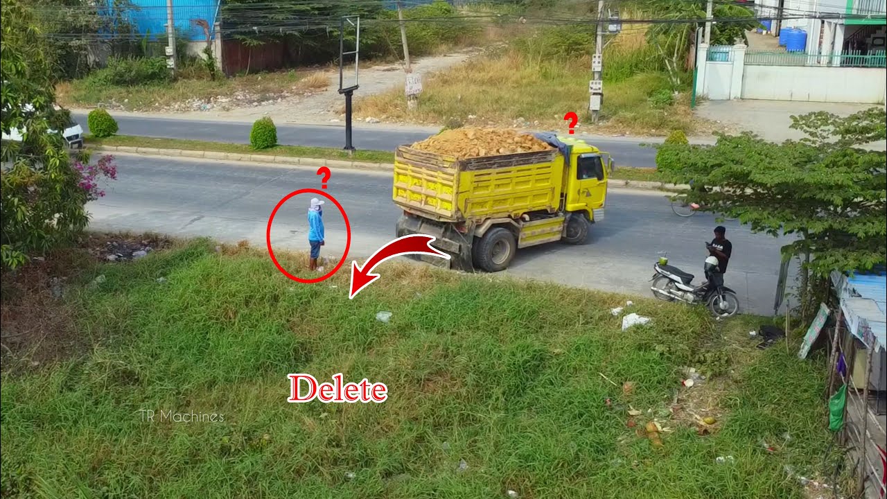 Start a new project!! Filling up land huge, bulldozer MITSUBISHI BD2P, Dump trucks unloading