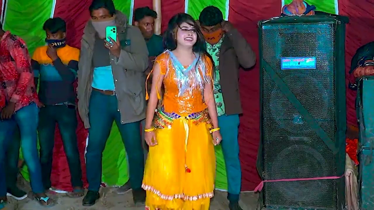 আমি গরম মসলা রসগোল্লা সদর ঘাটের পান | Ami Gorom Mosholla Rosher Golla | Wedding Dance by Juthi