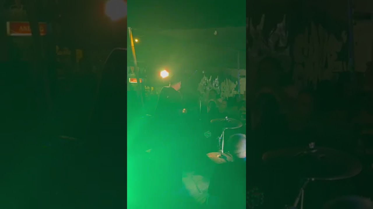 TRES PELADOS GRACIAS INDIO