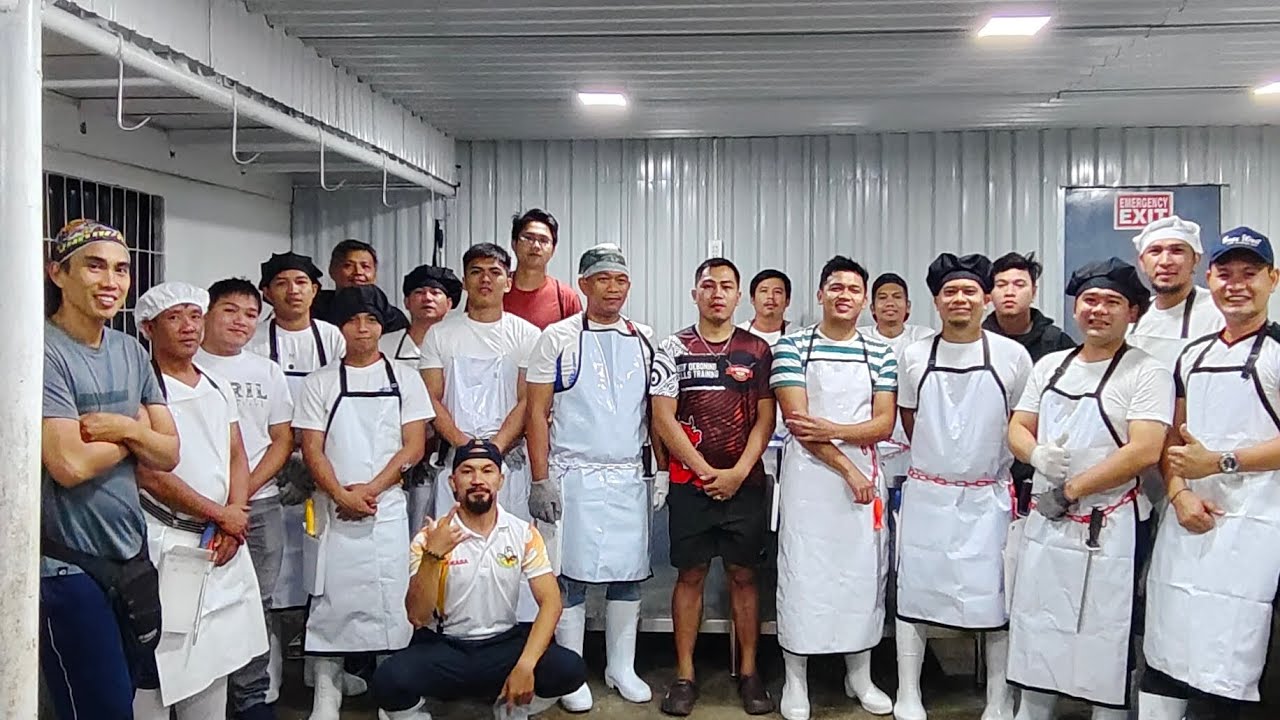 Fore Quarter breakdown and deboning by Sir Dhex of FJM #butcher #dailygrind #beefmeatcutting