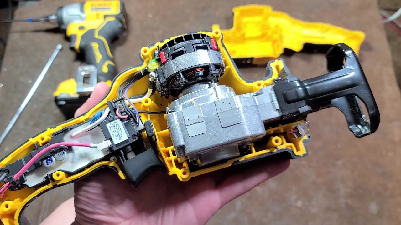 DeWalt 12v BrushLess Sub-Compact Reciprocating Saw TearDown