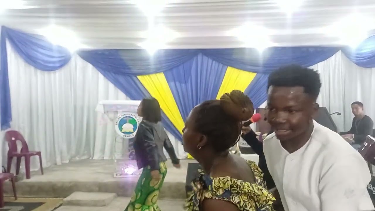 Praise and worship by shiloh pentecostal church ermelo