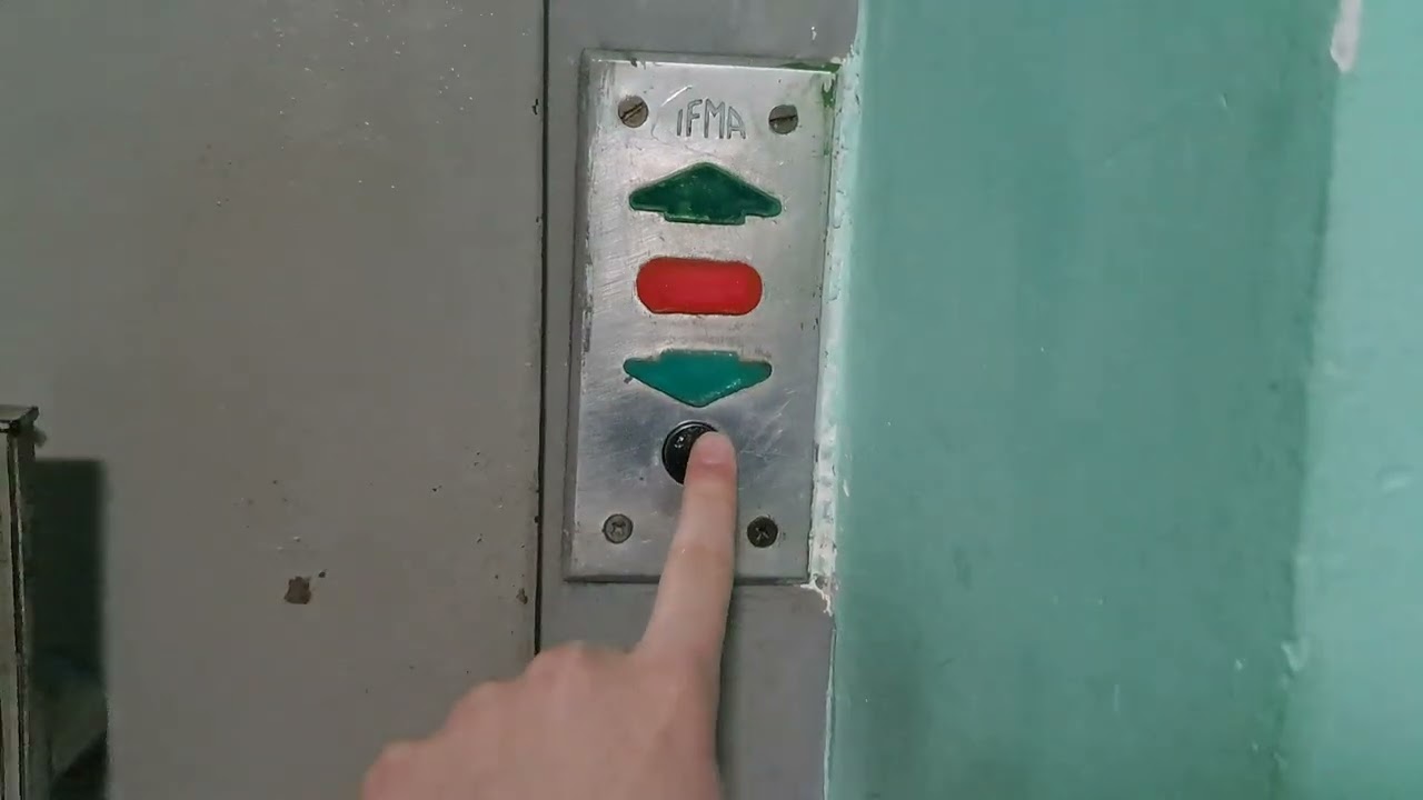 Lift vechi IFMA modernizat Bd. 1 Decembrie 1918 1985