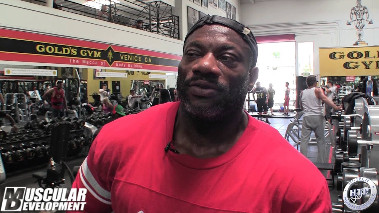 2015 MR OLYMPIA - DEXTER JACKSON - SHOULDERS
