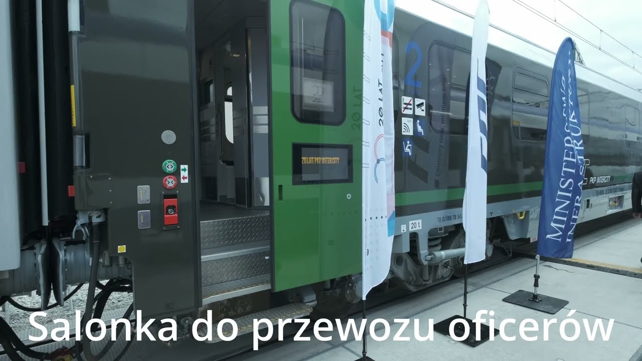 Nowe wagony dla wojska! Zobacz salonkę dla oficer&oacute;w Polskich Sił Zbrojnych