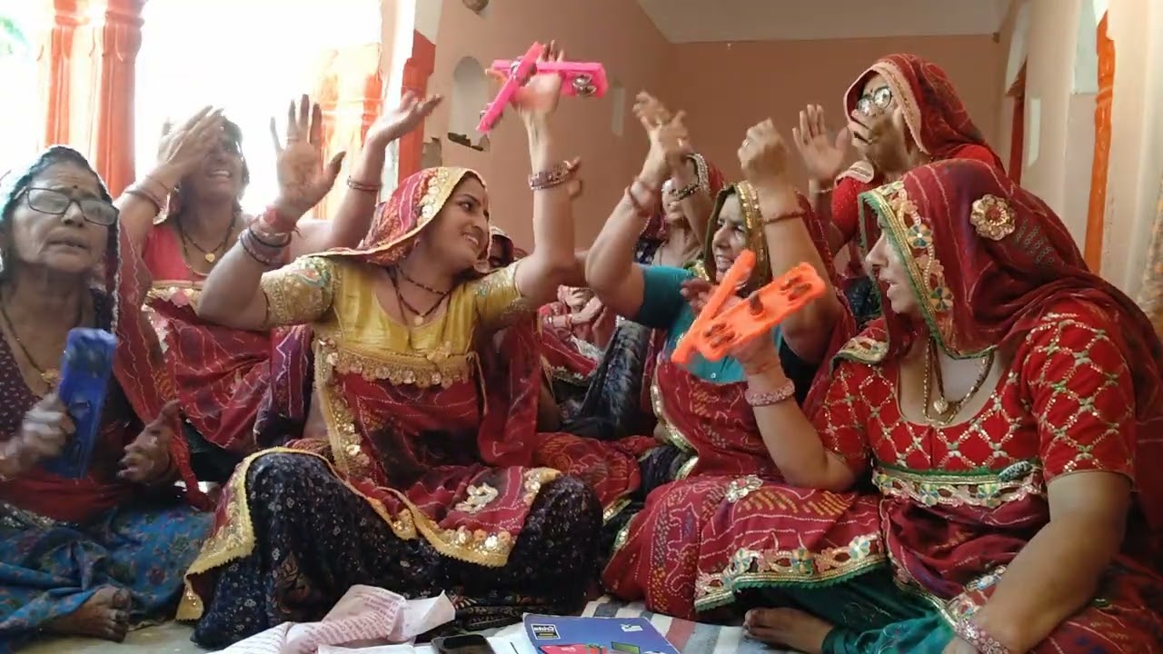 🙏🙏हीरो लादयो सांवरिया थारा नाम को रे!!कोनी नुगरा के ओतो काम रि!!गंगा घाट पर जावंती!!बबीता झुरिया !! 