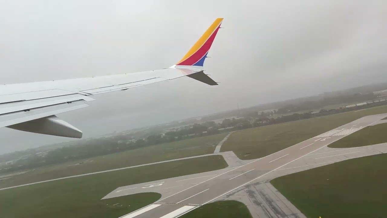 Southwest Airlines Boeing 737 Max 8 Rainy Takeoff from Milwaukee Mitchell International Airport