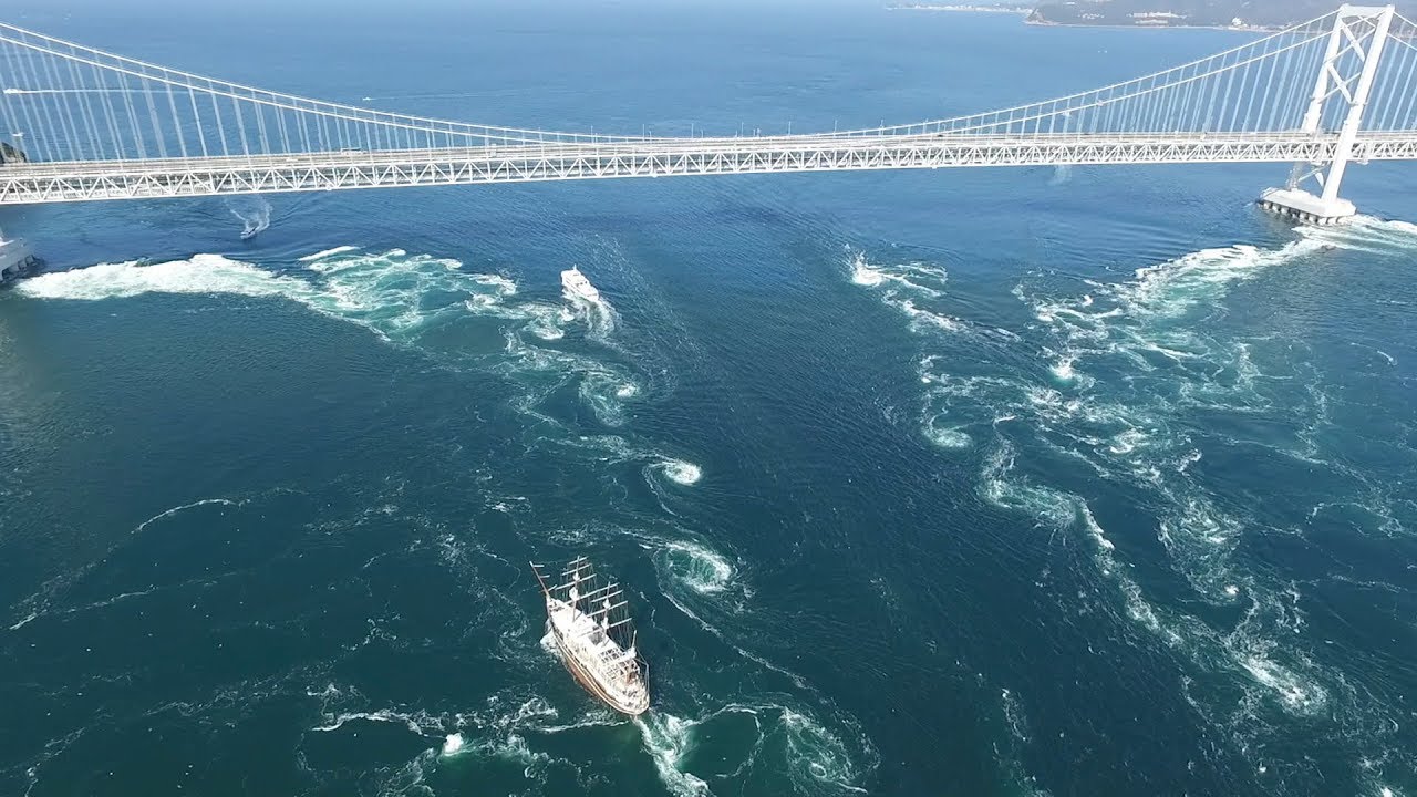 奇跡の渦潮 －鳴門海峡が生みだす絶景 －