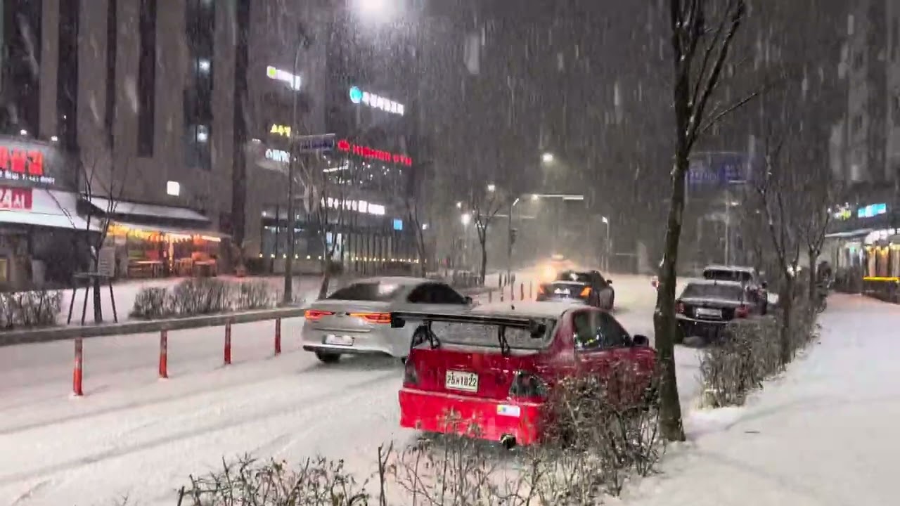 첫눈이 너무 과격하다. 