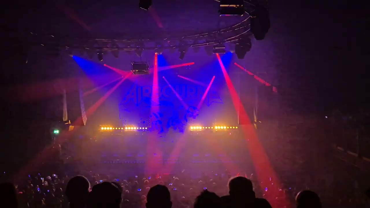 Airbourne -Intro + Ready to Rock #Rockhal #Luxembourg
