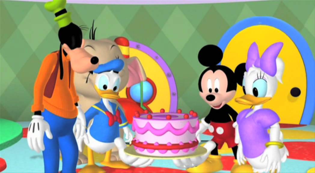 Minnie Mouse | Minnie's Birthday! | Disney Junior UK