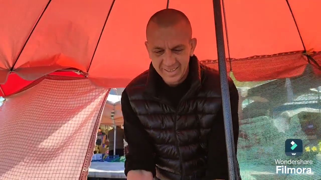 Що почому на Полтавському ринку перед святом? Паски, м’ясо, яйця, сало, олія, молоко!