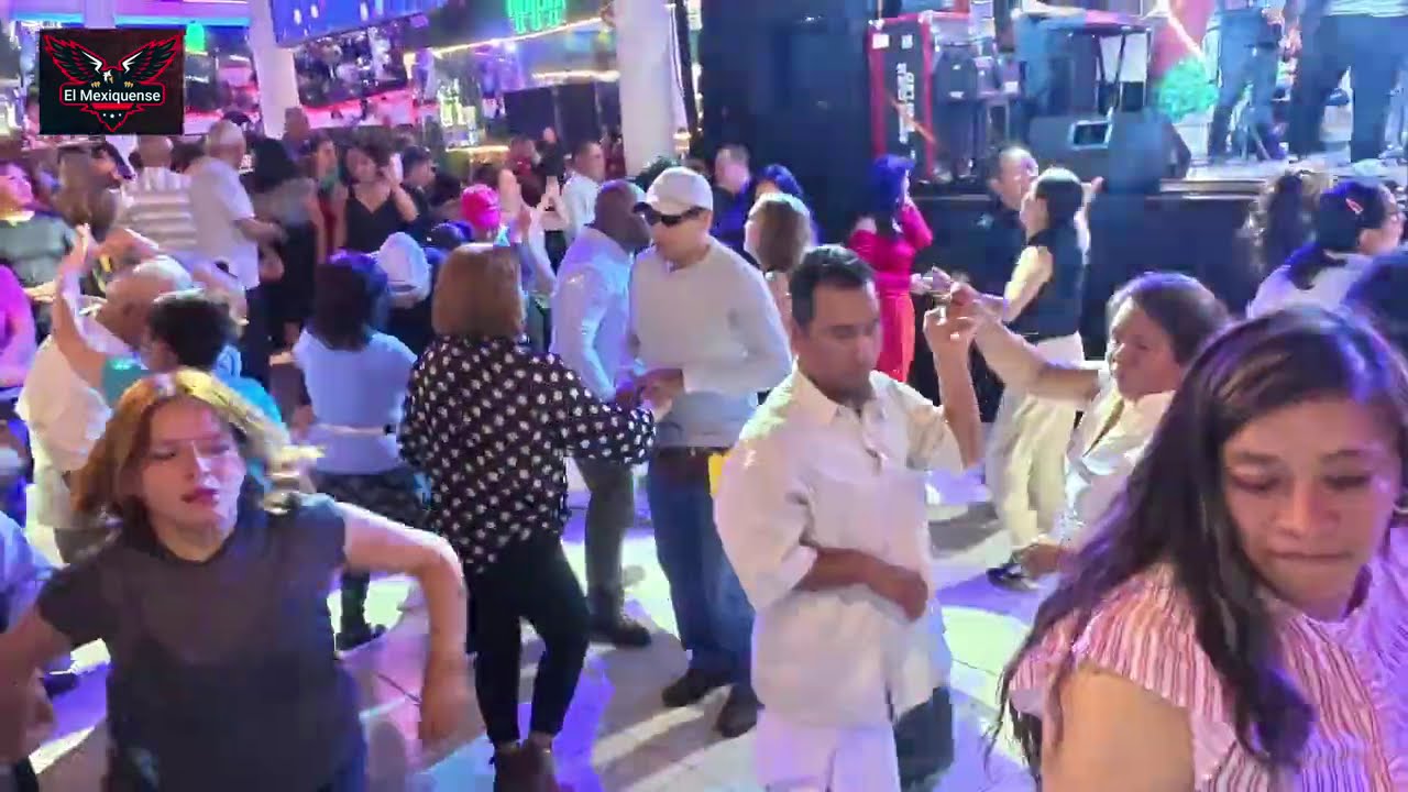 La Kombinación Orquesta en el Gran Salón Tlatelolco CDMX 