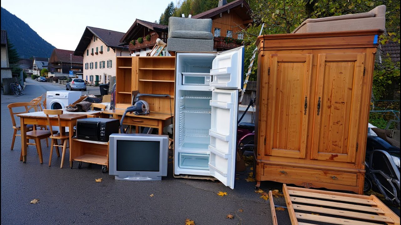 What Are People Hiding in Their Garbage This Week?