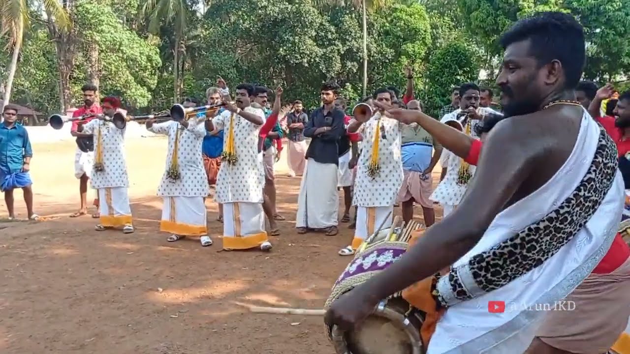 Paikurumbiye Meykkum പൈക്കുറുമ്പിയെ മേയ്ക്കും  Arjuna Brothers | Chiralayam SreeRama Swamy Pooram 23