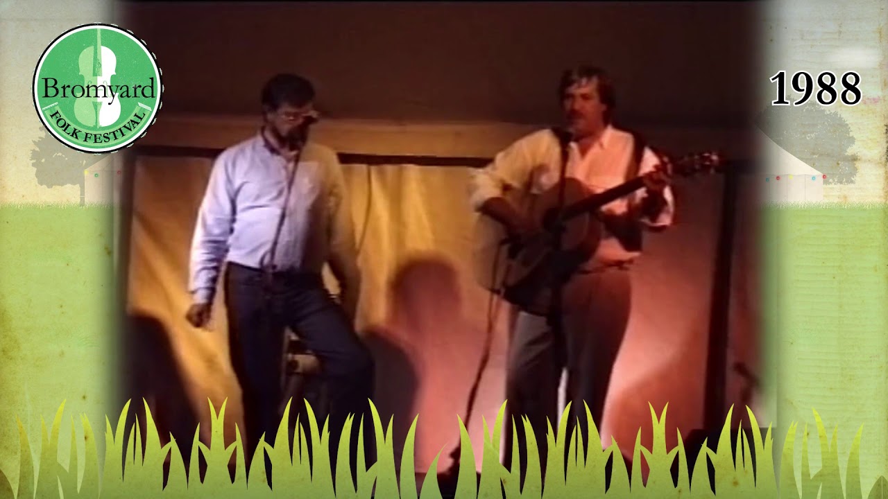 Cosmotheka performing at Bromyard Folk Festival in 1988