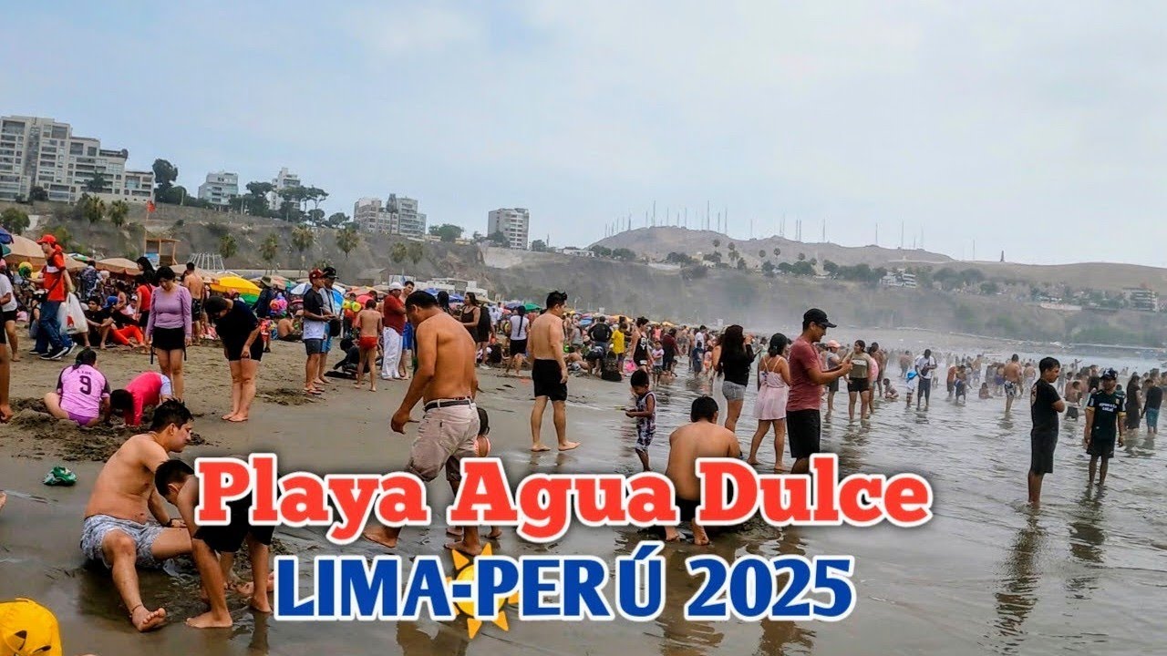 MILES DE PERSONAS SE DISFRUTAN EL VERANO EN LA PLAYA AGUA DULCE  | LIMA PER&Uacute; 4K | D&Iacute;A 02/02/2025