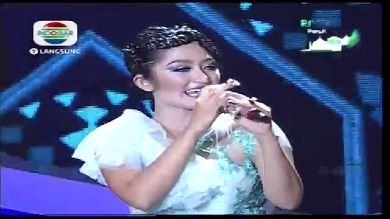 SITI BADRIAH [Terong Dicabein] Live At D'T3Rong Special SITI BADRIAH (26-06-2014) Courtesy INDOSIAR