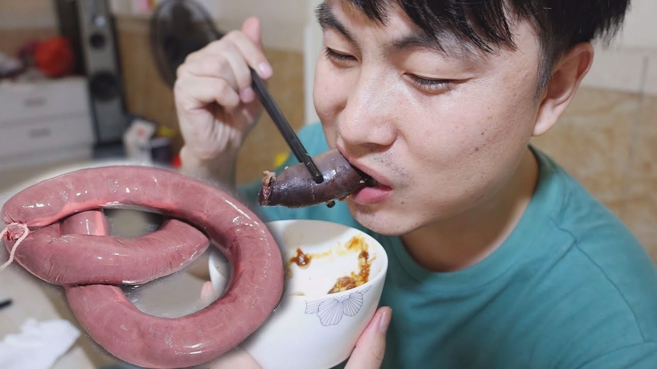 48元买了两斤东北血肠，来尝一下东北杀猪菜，一口下去爆满嘴猪血/Pig blood sausage