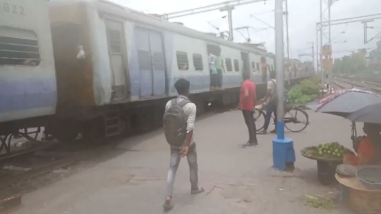 Dn galloping krishnanagar local Enter Barrackpore Station