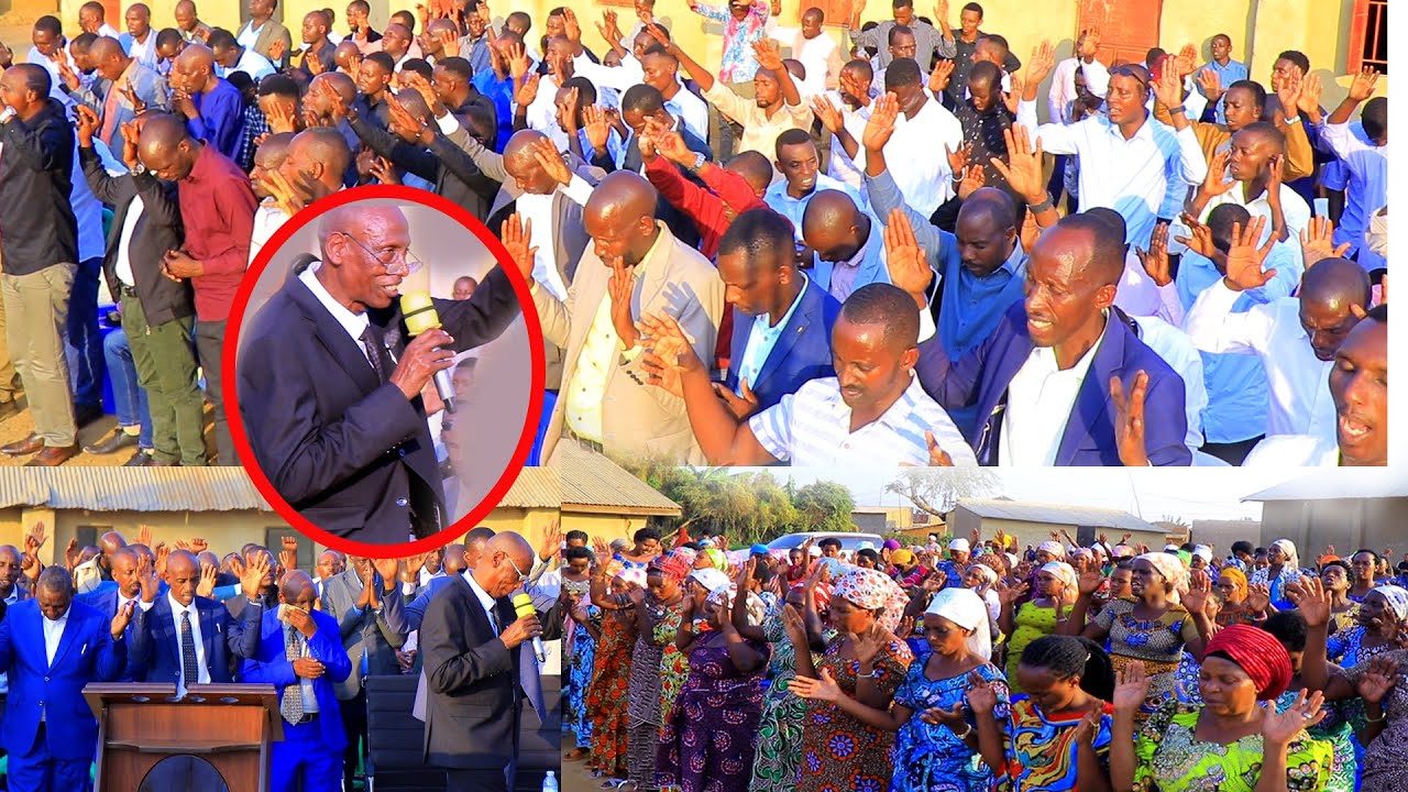 REV RUBOGORA NAKIVALE MUMUKUTANO YOKWIBUTSA IMANA AMASEZERANO NOGUSABIRA IGIHUGU