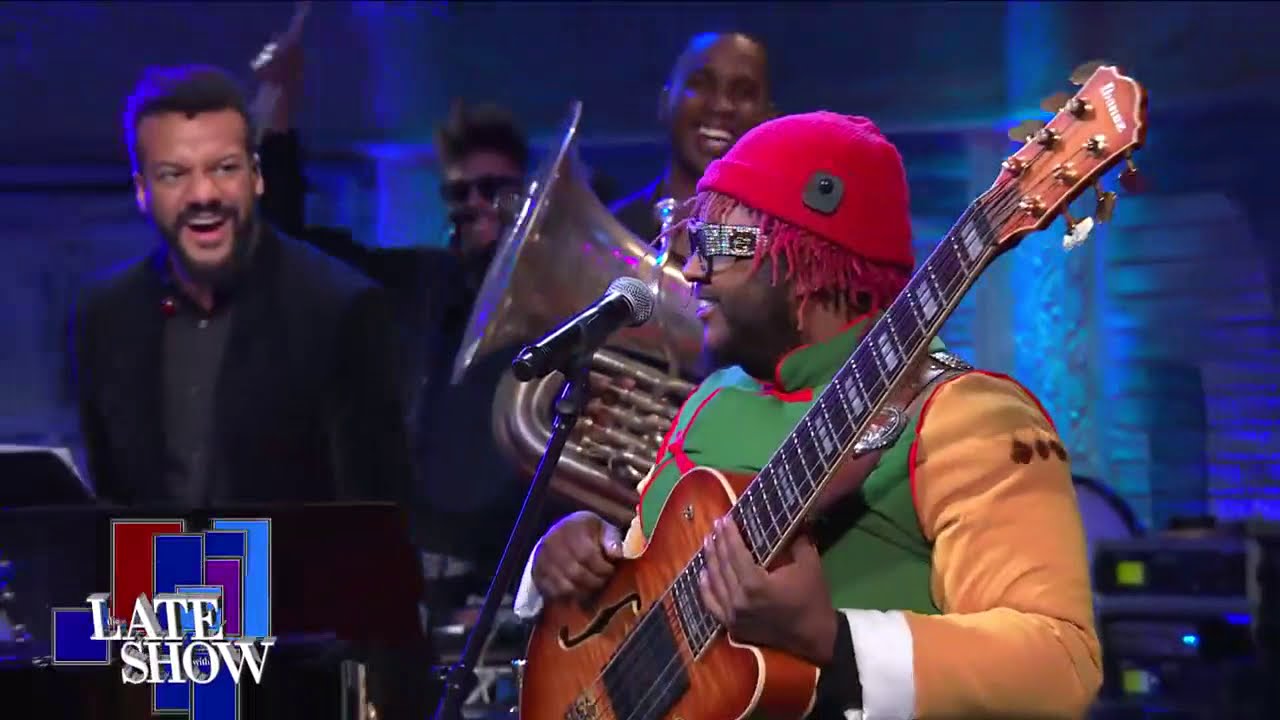 Thundercat Performs 