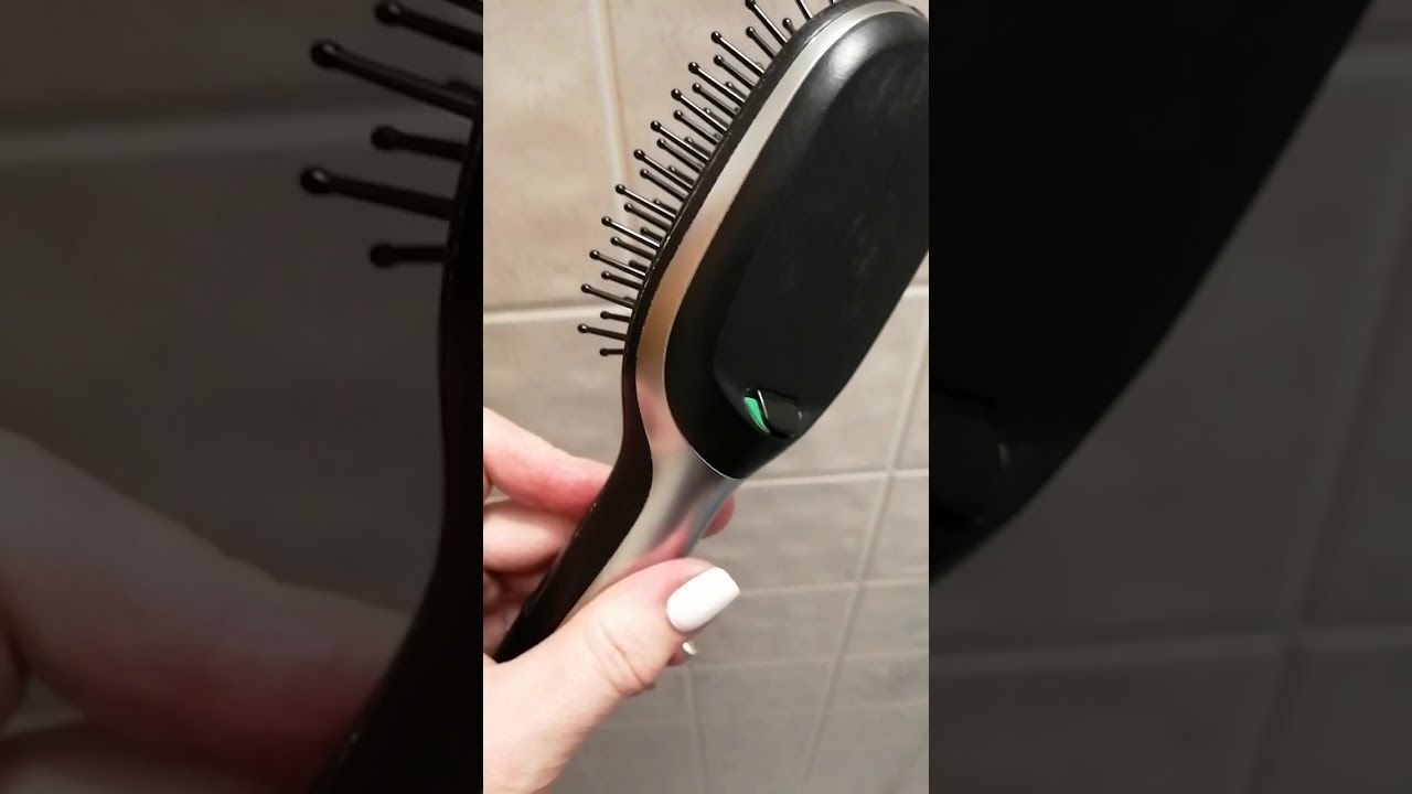 Видео для отзыва на Айрек. Щетка для волос Braun Satin Hair с функцией ионизации