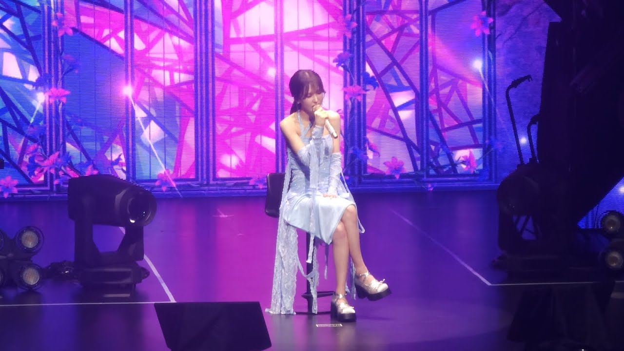 20251220 웬디 Wendy Wealive World Tour in Kuala Lumpur - Because I Love You Fancam