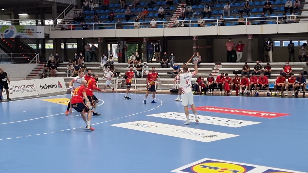 Espa&ntilde;a-Croacia EHF Euro Cup (27/06/2021) Parada Sergey Hern&aacute;ndez
