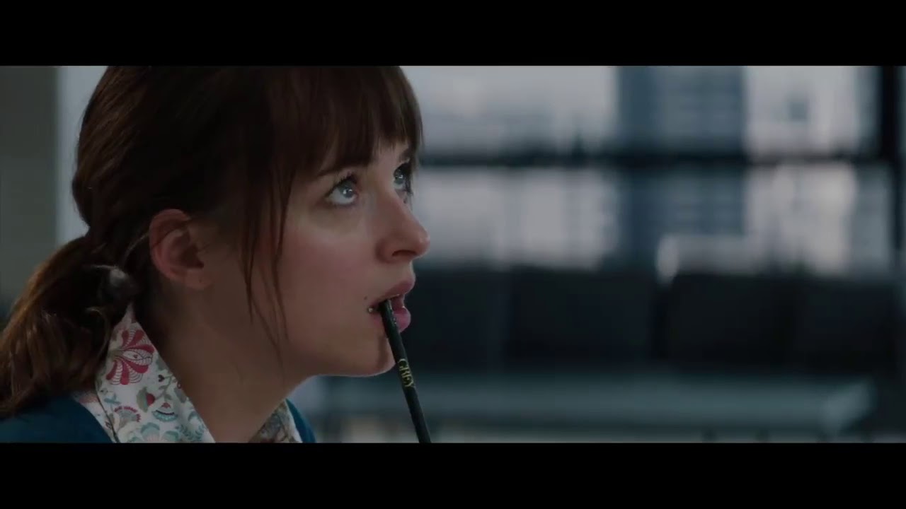 Dani&Flo - 50 SOMBRAS DE GREY El Doblaje del director!!! Muy subido de tono!!!