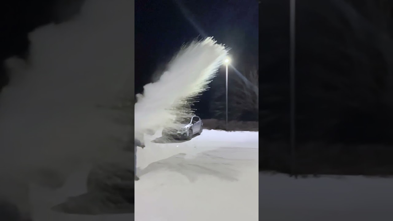 Water instantly turns to snow in Michigan's frosty Upper Peninsula