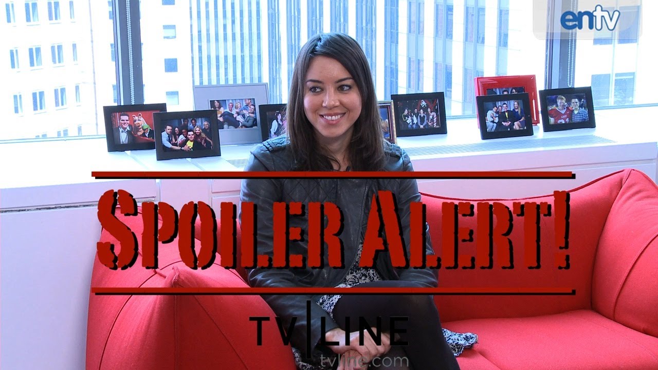 Aubrey Plaza Talks 