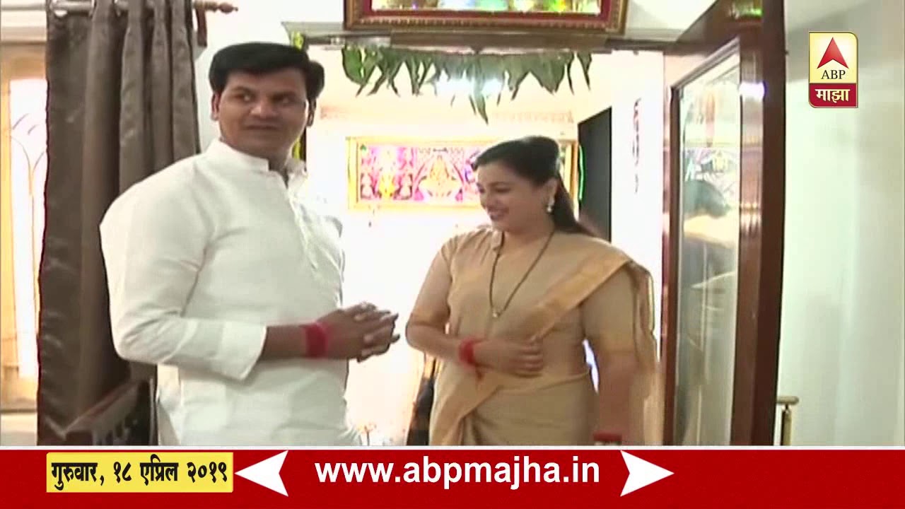Lok Sabha Election 2019 | Amravati | Navneet Kaur Rana getting ready to vote