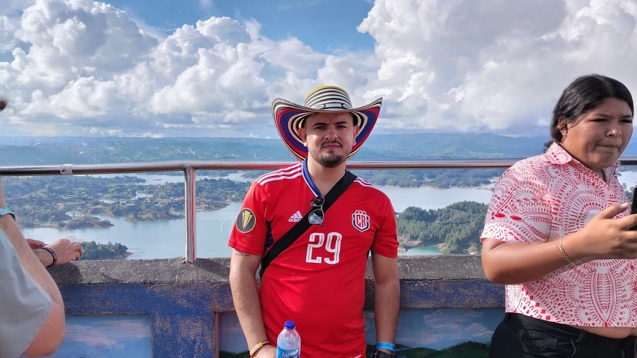 Parte 2 de la subida a la piedra del Peñól Medellín 2024