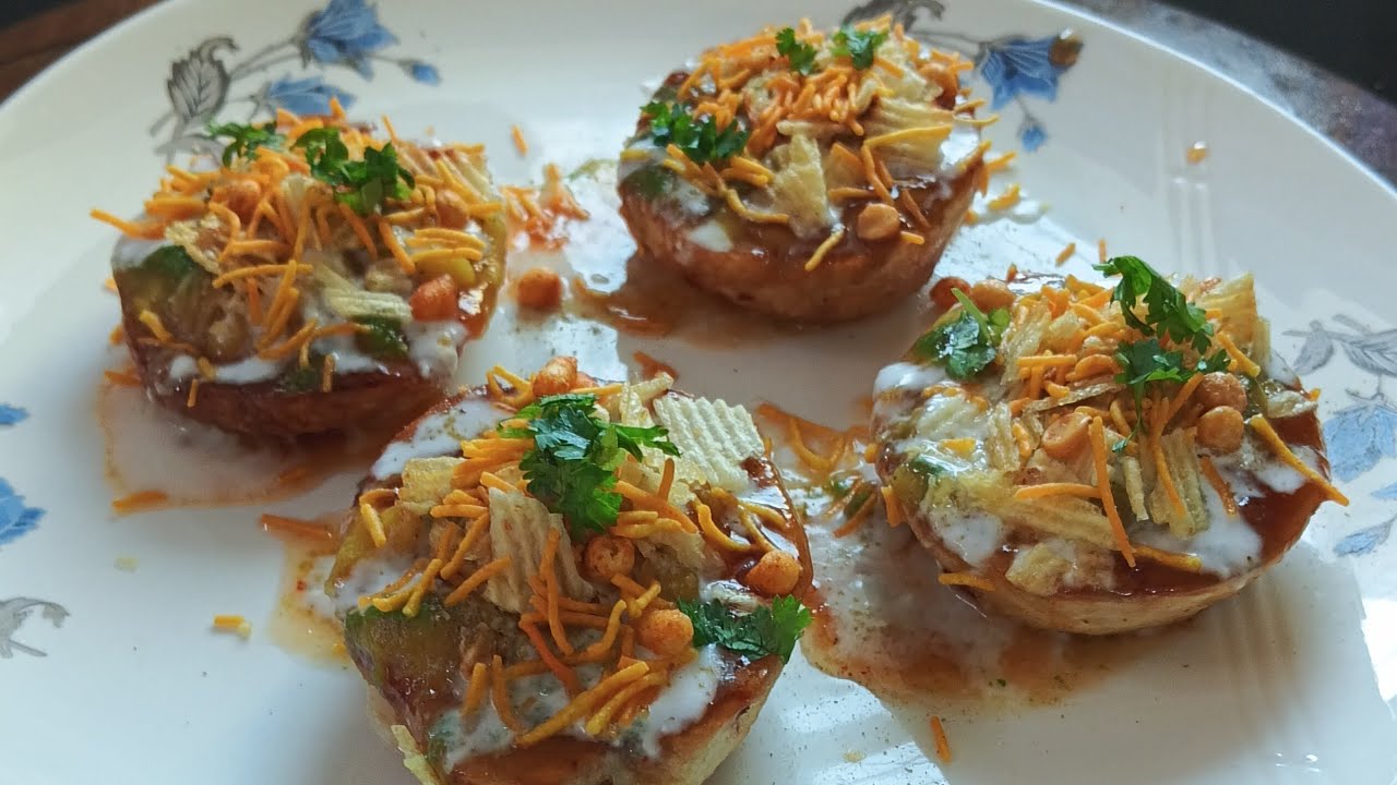 Aloo Katori Matar Chaat naya tarike se recipe By Aziza Home Kitchen 