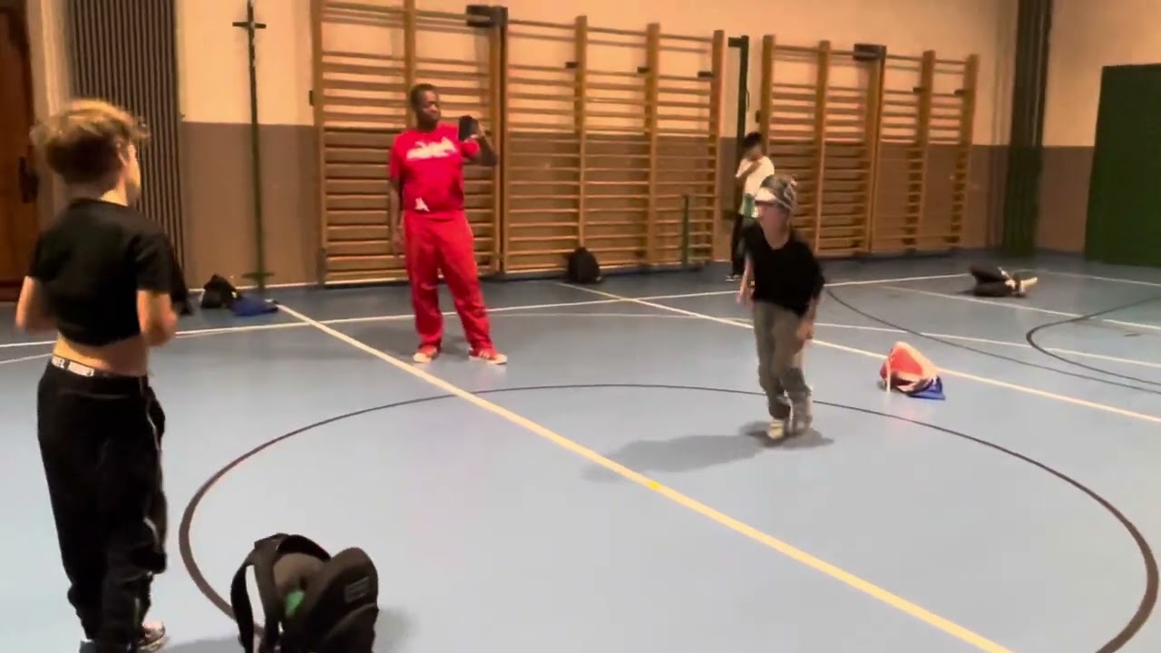 Bboy  Takiri   Vs. Bboy Elio.   2021