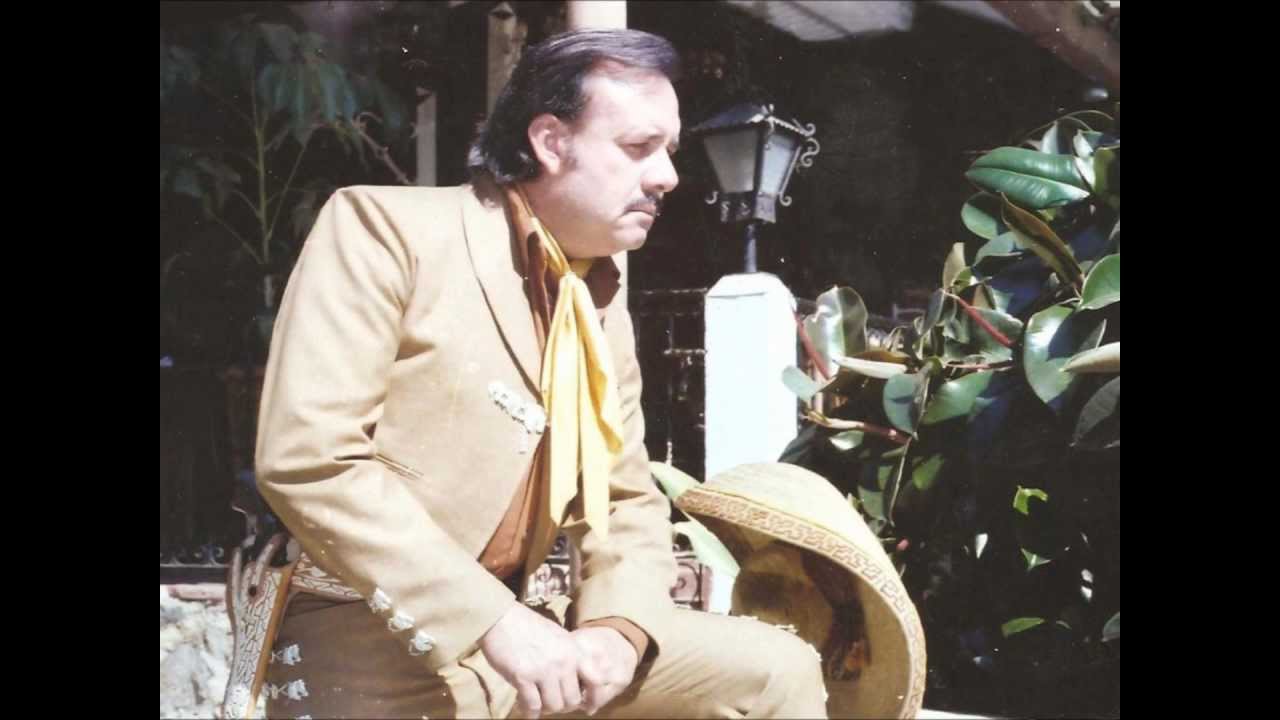 GERARDO REYES 