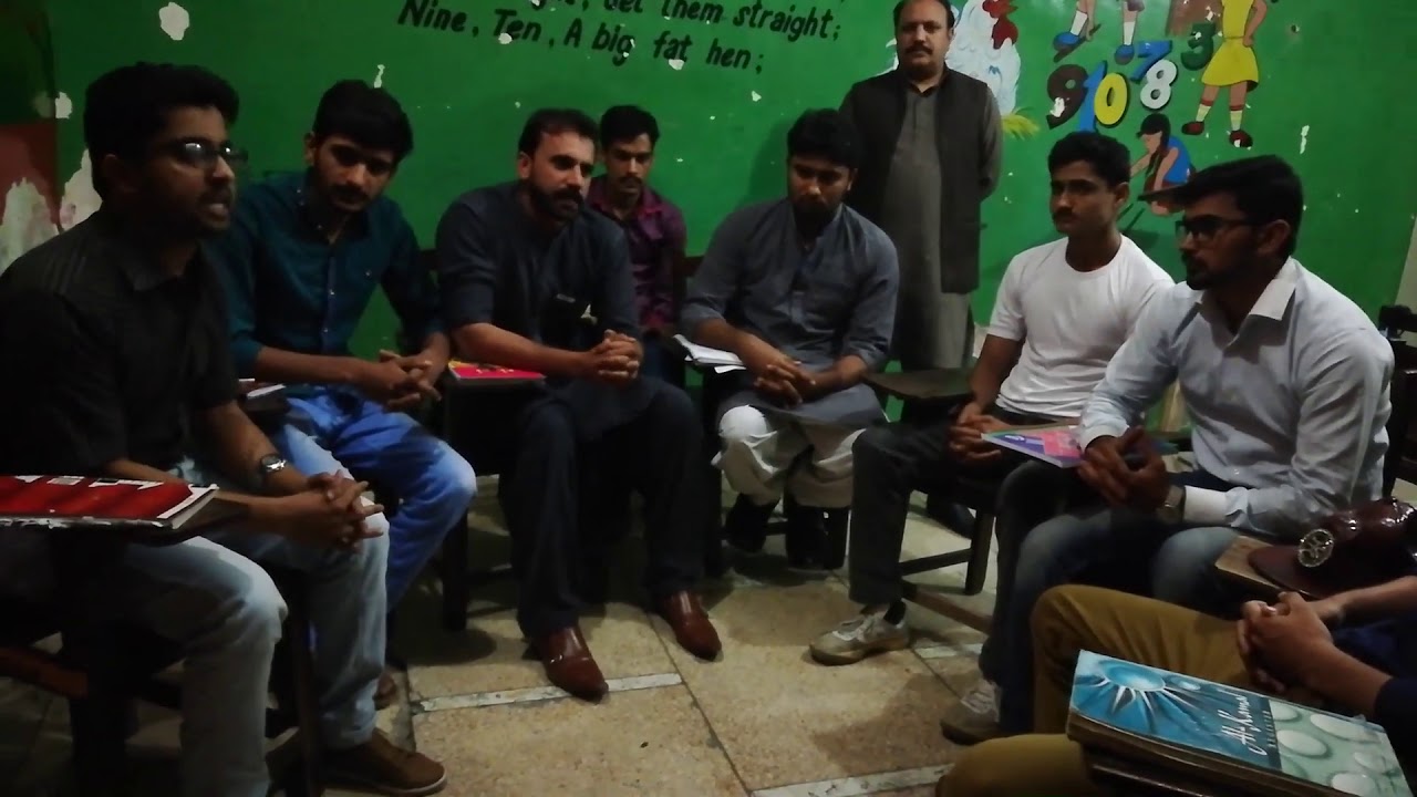 ISSB students in Group Discussion کیا پردہ ترقی کی راہ میں رکاوٹ ہے؟
