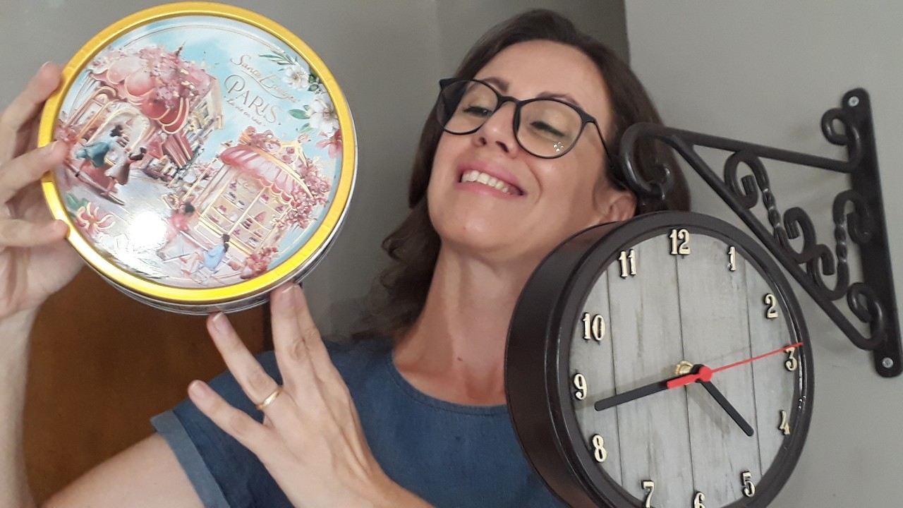 Como Transformar Latas de Biscoito  - DIY DO LIXO AO LUXO