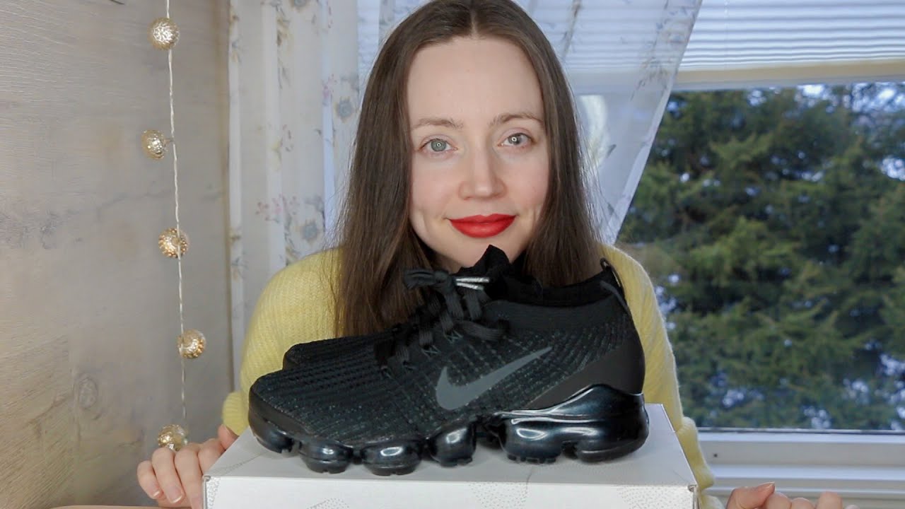ASMR Whisper ❤︎ Unboxing My New Shoes | Nike Air Vapormax Flyknit